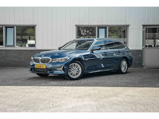 BMW 3-serie Touring 320e Business Edition Plus | Sportstoelen Leder