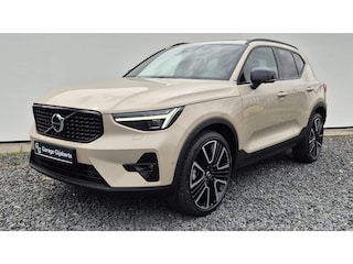 Volvo XC40 2.0 B3 Ulta Dark Vol uitgerust 21"Licht metaal - 360 Camera - Panorama schuifkantel dak