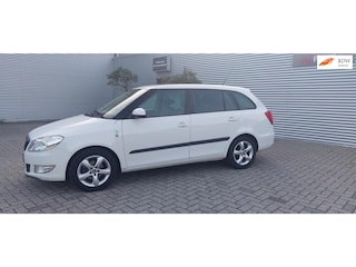 Skoda Fabia Combi 1.2 TDI Greenline pdc achter, automatische airco, licht metalen velgen,