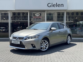 Lexus CT 200h Executive | Leer, Trekhaak, 17 inch, Navigatie, Parkeersensoren, Camera, Licht + Regensensor