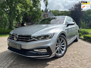 Volkswagen Passat 1.5 TSI | Business R-Line | LED | Camera | Leder | DigiDash |