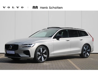 Volvo V60 T8 445PK AUT8 Plug-in hybrid AWD Ultra Dark Adaptieve Cruise Control met Pilot Assist | Premium audio by Harman Kardon | 360 graden camera | Elektrisch bedienbaar panoramisch schuif-/kanteldak | Stoelverwarming | Elektrische voorstoelen met geheugen | Stuurwielverwarming | Semi-elektrische trekhaak |