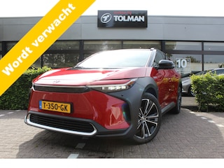 Toyota bZ4X Premium 71 kWh Bi-Tone 3-fase | Rijklaar | Trekhaak | Pano | Stoelverwarming/koeling | 360 Camera | PDC | Keyless | Apple/Android | Dodehoekdetectie