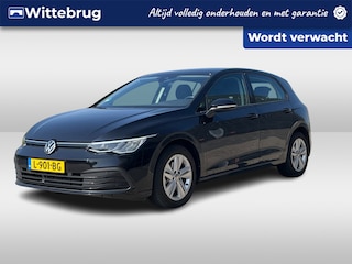 Volkswagen Golf 1.5 TSI Life / Navigatie / App connect / Trekhaak / Camera / Parkeersensoren V+A /