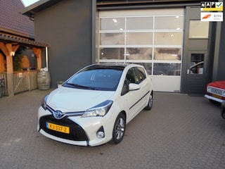 Toyota Yaris 1.5 Hybrid Dynamic, panoramadak, trekhaak