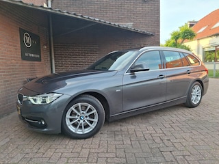 BMW 3-serie Touring 320d EDE High Executive 163PK Panoramdak / Apple Carplay / Harman & Kardon / Navigatie / Dodehoek Detectie
