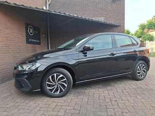 Volkswagen Polo 1.0 TSI Life 95PK Carplay / Adaptieve Cruise Controle / Parkeer Sensoren / DAB radio / Face Lift / Led Verlichting