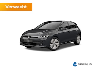 Volkswagen Golf Life Edition eHybrid | 'App-Connect' draadloze smartphone integratie | Achterbank in ongelijke delen neerklapbaar incl. middenarmsteun en doorlaadmogelijkheid | Achteruitrijcamera (Rear View)