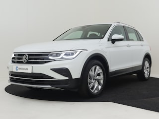 Volkswagen Tiguan 1.4 TSI eHybrid 180 kW/245 pk l IQ Light l Side Assist l Trekhaak