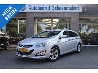 Hyundai i40 Wagon 1.6 GDI Blue Business Edition CAMERA TREKHAAK ELEC-VERSTELB-SPIEGELS/STOELEN CRUISE NAVI CLIMA 2xPDC LMV STOELVERW.
