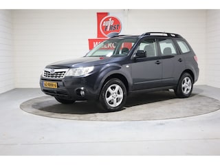 Subaru Forester 2.0 X Intro AWD, Volledig onderhouden met boekjes en facturen, NL auto, 2e eigenaar, Hoge instap, Trekhaak, Airco, Cruise control, Lichtmetalen velgen, Dakrails