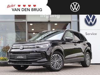 Volkswagen Tiguan 1.5 eTSI 130 pk DSG Life Edition | Zwenkbare Trekhaak | LED | Navigatie | Camera | App Connect | 18'' LM | Adaptive Cruise | Stoel + Stuurverwarming | Sfeerverlichting |