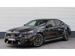 BMW 5-serie Sedan | Ultimate Package | M Driver's Package | Carbon Pack | Bowers & Wilkins | Comfort Pack