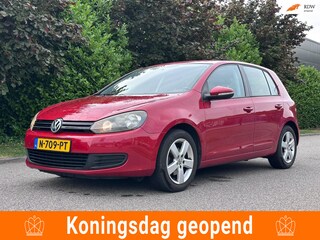 Volkswagen Golf 1.2 TSI Highline BlueMotion 5DR*Clima*Dealer onderhouden*LM velgen*Parkeersensoren*