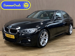 BMW 320i High Executive|Automaat|Climate Control|Navigatie|
