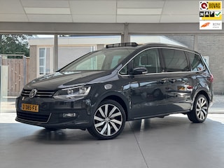 Volkswagen Sharan Sound 1.4 TSI|Trekhaak|Navigatie|Carplay|Elektrische deuren|Camera|Parkeersenoren|