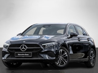 Mercedes-Benz A-klasse 250 e Progressive ** MULTIBEAM LED, PANORAMA, 18-inch LMV, TREKH, WINTER ** € 19.700,= onder NP - Ex MB-AG ** ** INFORMEER OOK NAAR ONZE AANTREKKELIJKE FINANCIAL-LEASE TARIEVEN **