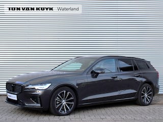 Volvo V60 2.0 T6 Plug-in hybrid AWD Plus Dark Automaat / 19" velgen / Harman Kardon / Privacy Glass / 360* camera