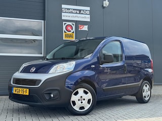 Fiat Fiorino 1.3 MultiJet 80pk | Rondom glas | Navi | Cruise | DAB-radio | Bluetooth | Parkeersensor | Schuifdeur | Metallic