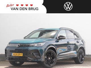 Volkswagen Tiguan 1.5 eHybrid R-Line Edition | Trekhaak | Black style | Panoramadak | 360° Camera | Stoel & stuurverwarming | 20'' LM |