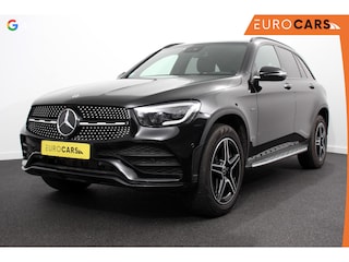 Mercedes-Benz GLC 300e 4MATIC 9G-tronic AMG Line Navigatie Cruise Control Parkeersensoren Stoelverwarming Panorama dak Matrix LED-koplampen Virtual Cockpit Surround-systeem Burmester Inductielader