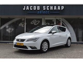 Seat Leon 1.0 EcoTSI Style Connect / Schuif-/kanteldak / Cruise / Camera / Trekhaak afn. / Sportstoelen
