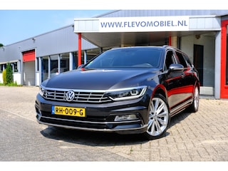 Volkswagen Passat Variant 1.6 TDI R-Line Aut. Pano|Leder-Alcantara|Adapt.Cruise|Virtual Disp.