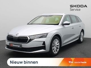 Skoda Octavia Combi 1.5 TSI MHEV Business Edition Plus 150PK DSG Adaptieve Cruise Controle, Alarm, Achteruitrijcamera, Stoel-Stuurverwarming, Voorruitverwarming, Navi, Keyless, 17" LM Velgen