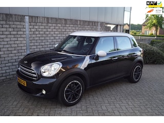 Mini Countryman 1.6 Cooper Chily 123 PK Half Leder Sportstoelen Clima Cruise Xenon PDC 4x Elektrische Ramen LMV 17 Inch.
