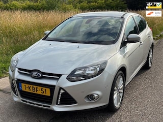 Ford Focus 1.6 TDCI ECOnetic Lease Titanium 5-Drs ECC Navigatie LMV 17" Cruisecontrol Sportstoelen Dealeronderhoud Apk 14/03/2026