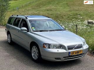 Volvo V70 2.0T 5 cilinder Clima/Cruise/sch kanteldak/Premium sound/ regensensor/dealer onderhouden