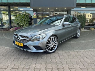 Mercedes-Benz C-klasse Estate 180 Panoramadak Multibeam 19 inch AMG Camera Sfeerverlichting Stoelverwarming Spiegelpakket Easy-Pack Apple Carplay