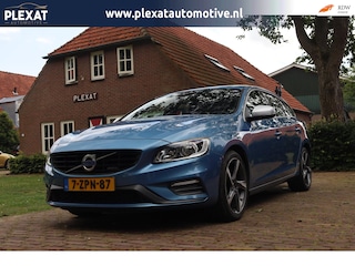 Volvo V60 1.6 T3 R-Design Aut. | Sportpakket | Automaat | Alcantara | Navigatie | Climate | Historie | Origineel Nederlands | NAP