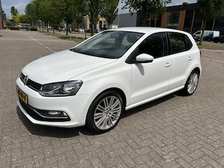 Volkswagen Polo 1.2 TSI Comfortline 90PK AUT NAVI CRUISE TRHK NAP!