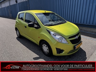 Chevrolet Spark 1.0 16V LS Airco, Radio Bij de verkoop van gebruikte voertuigen door CD-Cars wordt geen standaard garantie verstrekt. De koper aanvaardt het voertuig in de staat waarin het zich bevindt op het moment van aankoop, Vo