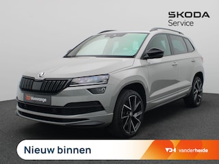 Skoda Karoq 1.5 TSI ACT Sportline Business 150PK DSG Adaptieve Cruise Controle, Achteruitrijcamera, Keyless, Side Assist, Stoelverwarming, Virtual Pedal, Virtual Cockpit, 19" LM Velgen