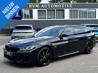 BMW 5-serie Touring 530e High Executive M-SPORT | ELEK. TREKHAAK | MEMORY SEAT | PANO | HARMAN&KARDON