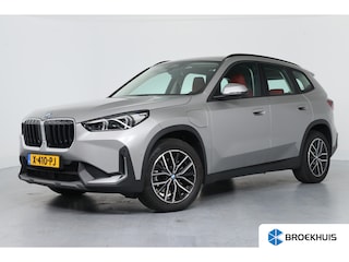 BMW X1 xDrive30e 326pk | Wegklapbare Trekhaak | Elektr Achterklep | Elektr Stoel + Mem | Harman / Kardon | Alarm Klasse 3 | Sportstoelen | Leder | Led | Stoel-/stuurverwawrming