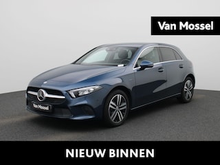 Mercedes-Benz A-klasse 250 e Business Solution AMG Limited | Achteruitrijcamera | Stoelverwarming | Adaptieve Cruise Control | Apple Carplay |