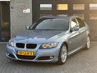 BMW 318i High Executive / Navi / PDC / Xenon / Automaat / Clima / Ketting vervangen / NAP / Volle jaar APK /