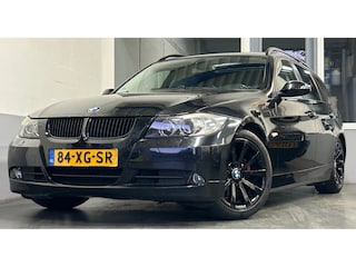 BMW 3-serie Touring 320i High Executive|NAP|NweAPK|Panodak|Automaat|Stoelvw|