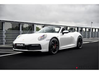 Porsche 911 Cabrio 3.0 Carrera 4 S | Krijt | SportChrono | Sportuitlaat