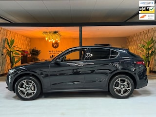Alfa Romeo Stelvio 2.0 T AWD Super Q4 Garantie Camera PDC Leder Elek Achterklep DAB LED Cruise Clima Navi Rijklaar