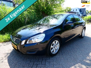 Volvo S60 1.6 T4 Kinetic 180pk Automaat Clima Navi 2e eig. Historie Volledig