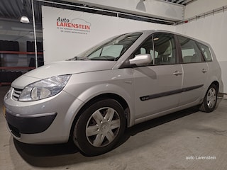 Renault Scénic 1.6-16V Dynamique Comfort 7 Persoons / Trekhaak APK t/m 15 maart 2026