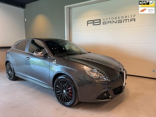 Alfa Romeo Giulietta 1.4 TURBO LPG G3/CLIMA AIRCO/ZWARTE LM-VELG/LEREN BEKLEDING/PANORAMADAK/CRUISECONTROL/ISOFIX/USB+AUX+BLUETOOT