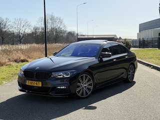 BMW 530e iPerf High Exe SCHUIFDAK M-Pakket 20inch