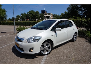 Toyota Auris 1.8 Full Hybrid Executive Dealeronderhouden!