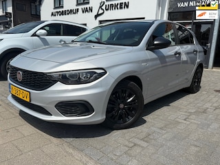 Fiat Tipo 1.4 Street, Trekhaak,Navigatie,Airco,L.M.Velgen,Cruise control