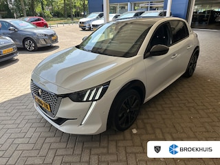 Peugeot 208 EV GT 350 50 kWh | Achterbank in delen neerklapbaar | Achteruitrijcamera | Afwijkende dakkleur